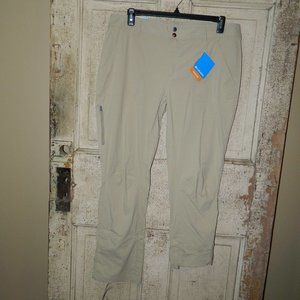 Columbia Women's Saturday Trail Roll-Up Pants Omni-Shield  Sz 16 Short (X-11)